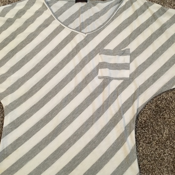 ⭐️10%OFF⭐️Candy rain flowy Stripped grey/white - Picture 3 of 7